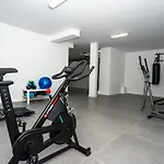 Exclusive 6 Bedrooms In Lanzarote - Ocean & Volcano Views, Private Pool, Jacuzzi & Gym Mácher