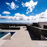 Exclusive 6 Bedrooms In Lanzarote - Ocean & Volcano Views, Private Pool, Jacuzzi & Gym Mácher