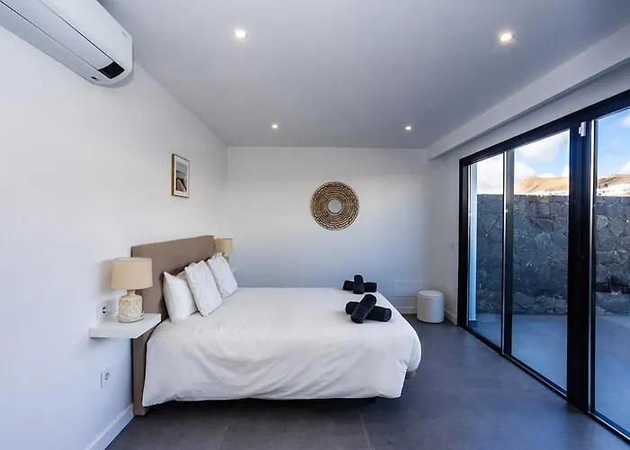 Exclusive 6 Bedrooms In Lanzarote - Ocean & Volcano Views, Private Pool, Jacuzzi & Gym