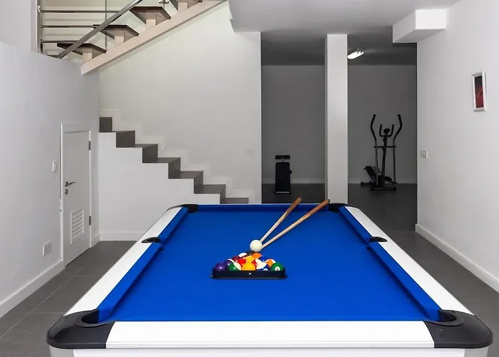 Villa Exclusive 6 Bedrooms In Lanzarote - Ocean & Volcano Views, Private Pool, Jacuzzi & Gym *