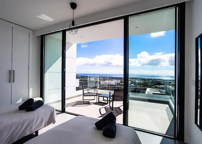 Villa Exclusive 6 Bedrooms In Lanzarote - Ocean & Volcano Views, Private Pool, Jacuzzi & Gym *