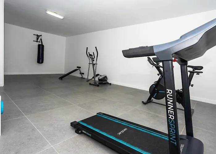 Villa Exclusive 6 Bedrooms In Lanzarote - Ocean & Volcano Views, Private Pool, Jacuzzi & Gym Mácher