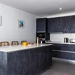 Willa Exclusive 6 Bedrooms In Lanzarote - Ocean & Volcano Views, Private Pool, Jacuzzi & Gym Mácher