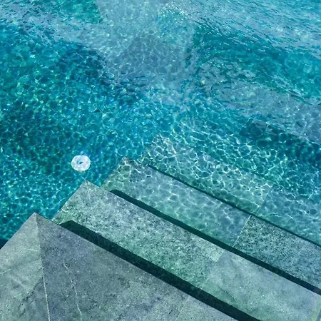 Exclusive 6 Bedrooms In Lanzarote - Ocean & Volcano Views, Private Pool, Jacuzzi & Gym Willa