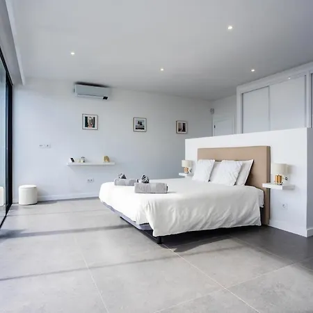 Willa Exclusive 6 Bedrooms In Lanzarote - Ocean & Volcano Views, Private Pool, Jacuzzi & Gym Mácher