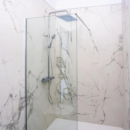 Exclusive 6 Bedrooms In Lanzarote - Ocean & Volcano Views, Private Pool, Jacuzzi & Gym Willa