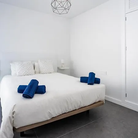 Exclusive 6 Bedrooms In Lanzarote - Ocean & Volcano Views, Private Pool, Jacuzzi & Gym Willa Mácher