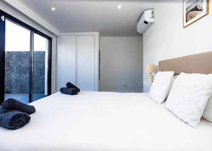 Exclusive 6 Bedrooms In Lanzarote - Ocean & Volcano Views, Private Pool, Jacuzzi & Gym Mácher