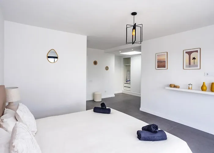 Exclusive 6 Bedrooms In Lanzarote - Ocean & Volcano Views, Private Pool, Jacuzzi & Gym Villa Macher