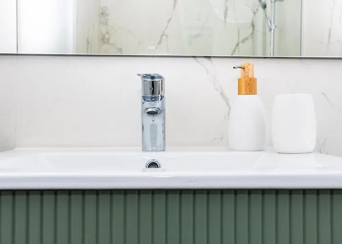 Villa Exclusive 6 Bedrooms In Lanzarote - Ocean & Volcano Views, Private Pool, Jacuzzi & Gym *