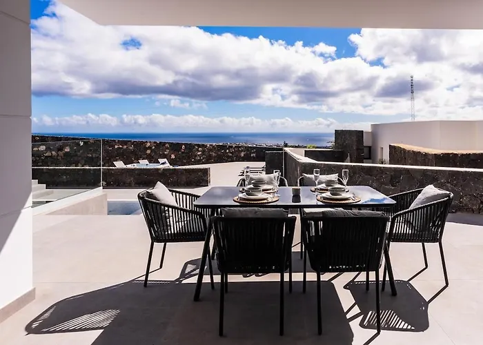 Exclusive 6 Bedrooms In Lanzarote - Ocean & Volcano Views, Private Pool, Jacuzzi & Gym Macher