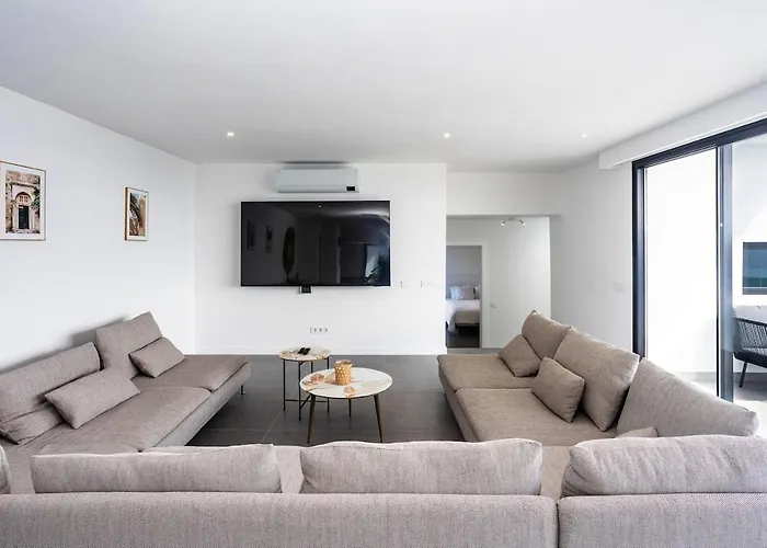 Exclusive 6 Bedrooms In Lanzarote - Ocean & Volcano Views, Private Pool, Jacuzzi & Gym * Macher