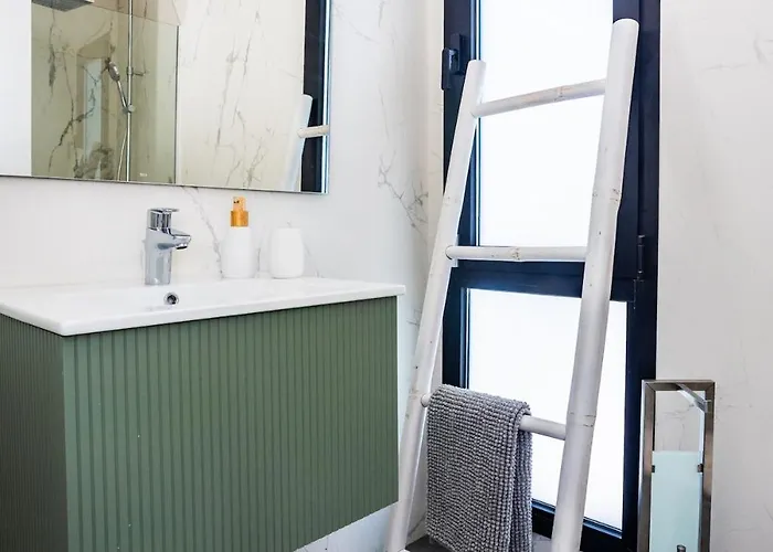 Exclusive 6 Bedrooms In Lanzarote - Ocean & Volcano Views, Private Pool, Jacuzzi & Gym Villa Macher