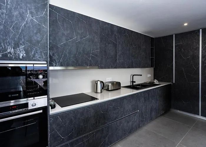 Exclusive 6 Bedrooms In Lanzarote - Ocean & Volcano Views, Private Pool, Jacuzzi & Gym