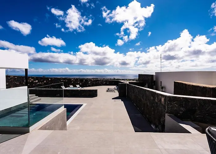 Exclusive 6 Bedrooms In Lanzarote - Ocean & Volcano Views, Private Pool, Jacuzzi & Gym Macher
