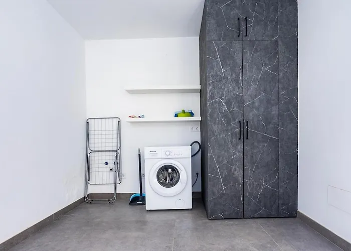 Exclusive 6 Bedrooms In Lanzarote - Ocean & Volcano Views, Private Pool, Jacuzzi & Gym * Mácher