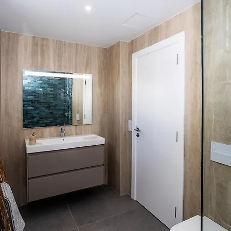 Exclusive 6 Bedrooms In Lanzarote - Ocean&volcano Views, Private Pool, Jacuzzi&gym * Mácher