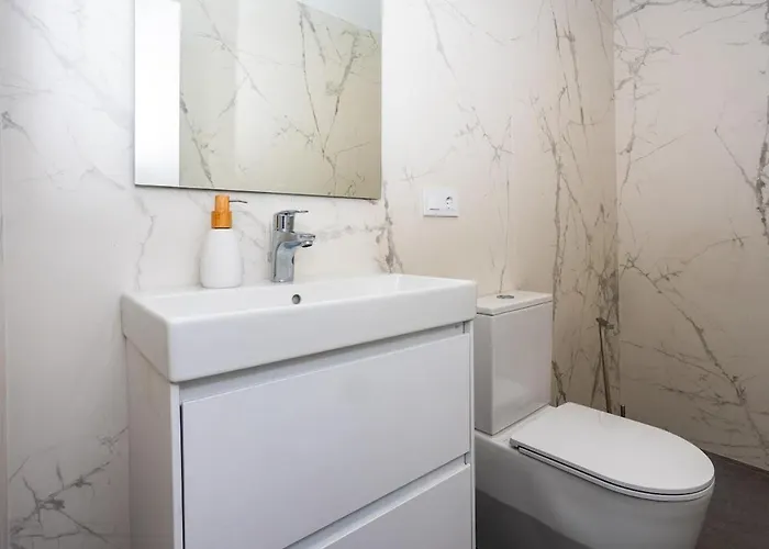 וילה Exclusive 6 Bedrooms In Lanzarote - Ocean & Volcano Views, Private Pool, Jacuzzi & Gym *